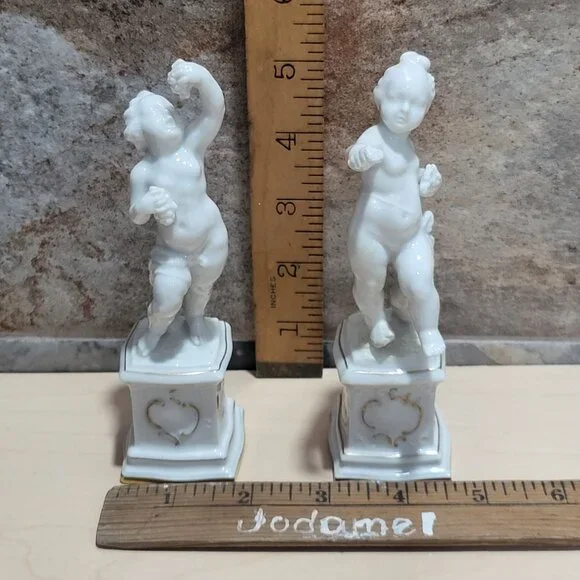 Vintage Pair Hutschenreuther Porcelain Cherubs Putti Four Seasons Figurine
